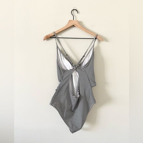 Cupshe Wrap Top One Piece Swimsuit in Navy and White Stripe - Size L - Picture 6 of 8